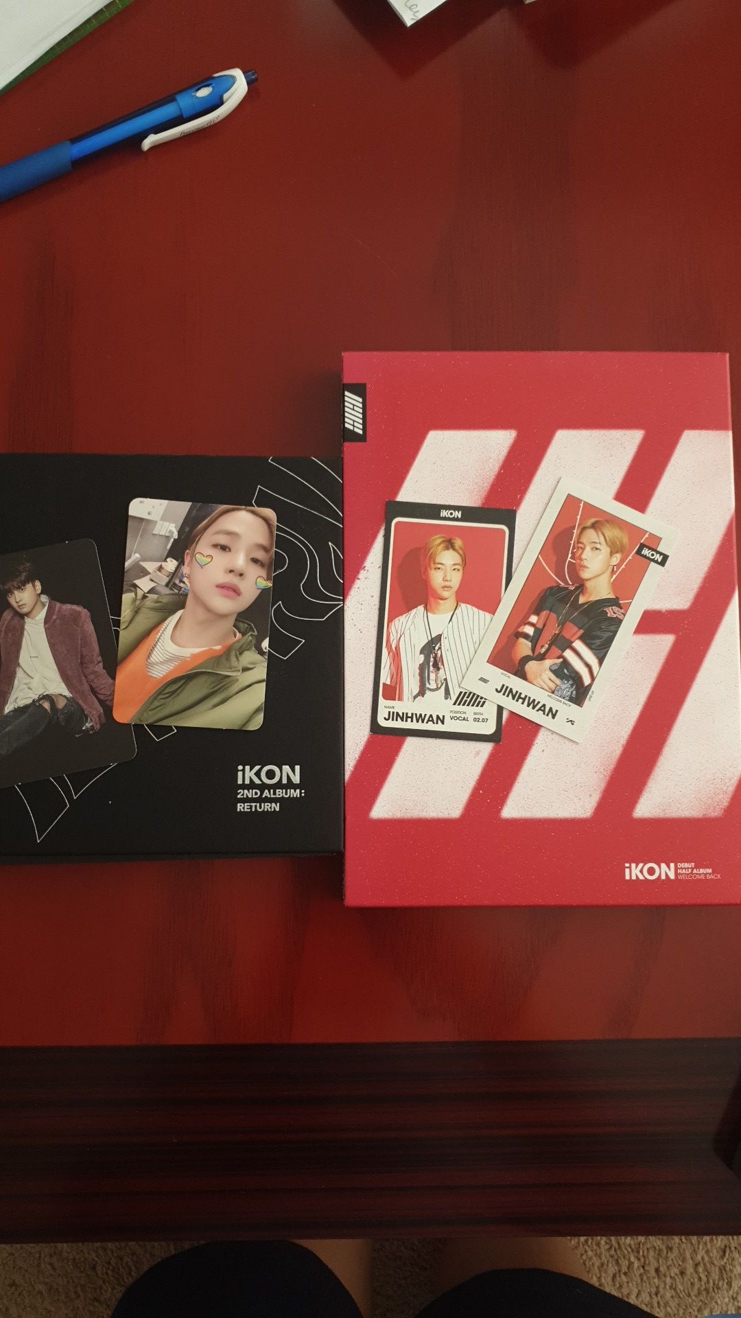 iKON Album [Debut Album (Red ver.) + Return Album (Black ver.)]