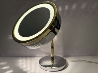 VINTAGE MAKE UP MIRROR