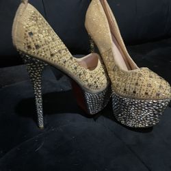 Women’s Size 8.5 Heel