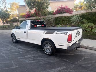 2004 ford f150 regular cab xl 2d 8 ft
