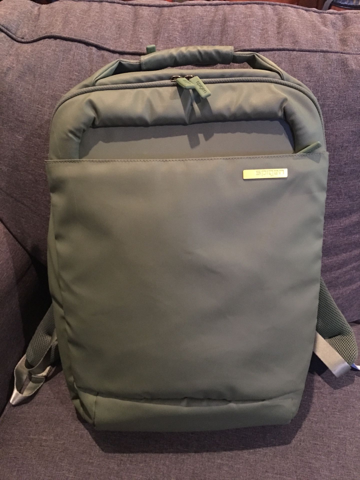 Spigen coated 2 laptop backpack