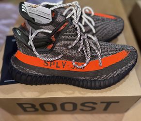 Yeezy Boost 350 V2 Carbon Beluga