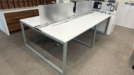 4-Person Benching Workstation - Like New! (Chairs included)