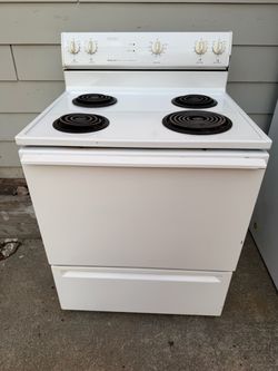 Cheap price! Magic chef stove\range! Works good! $100