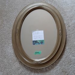 #83. Old Oval Mirror 18.5 X 24.5 Can Be Reversed