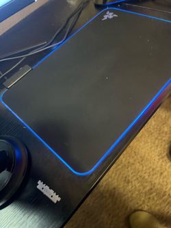 Razor mouse pad