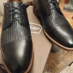 Men's Brand New Florsheim  10 1/2 W Leather Shoes 👞