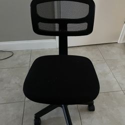 Desk Ckair
