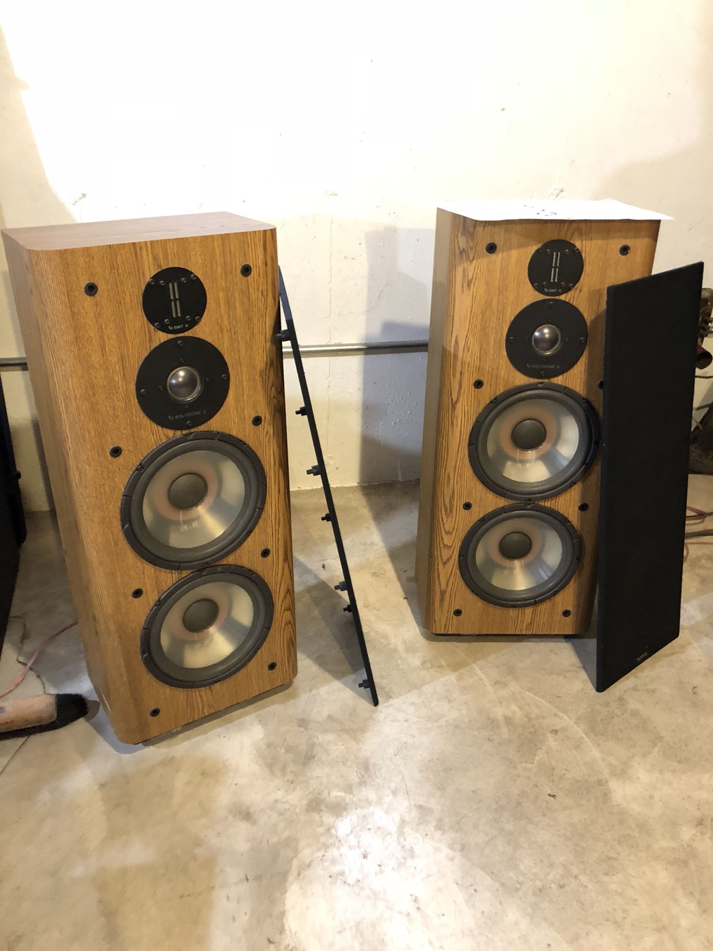 Infinity RS 6000 Floor Speakers Like New