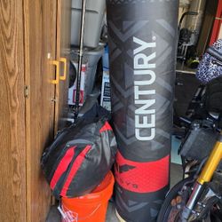 Century Versys VS1 Punching Bag