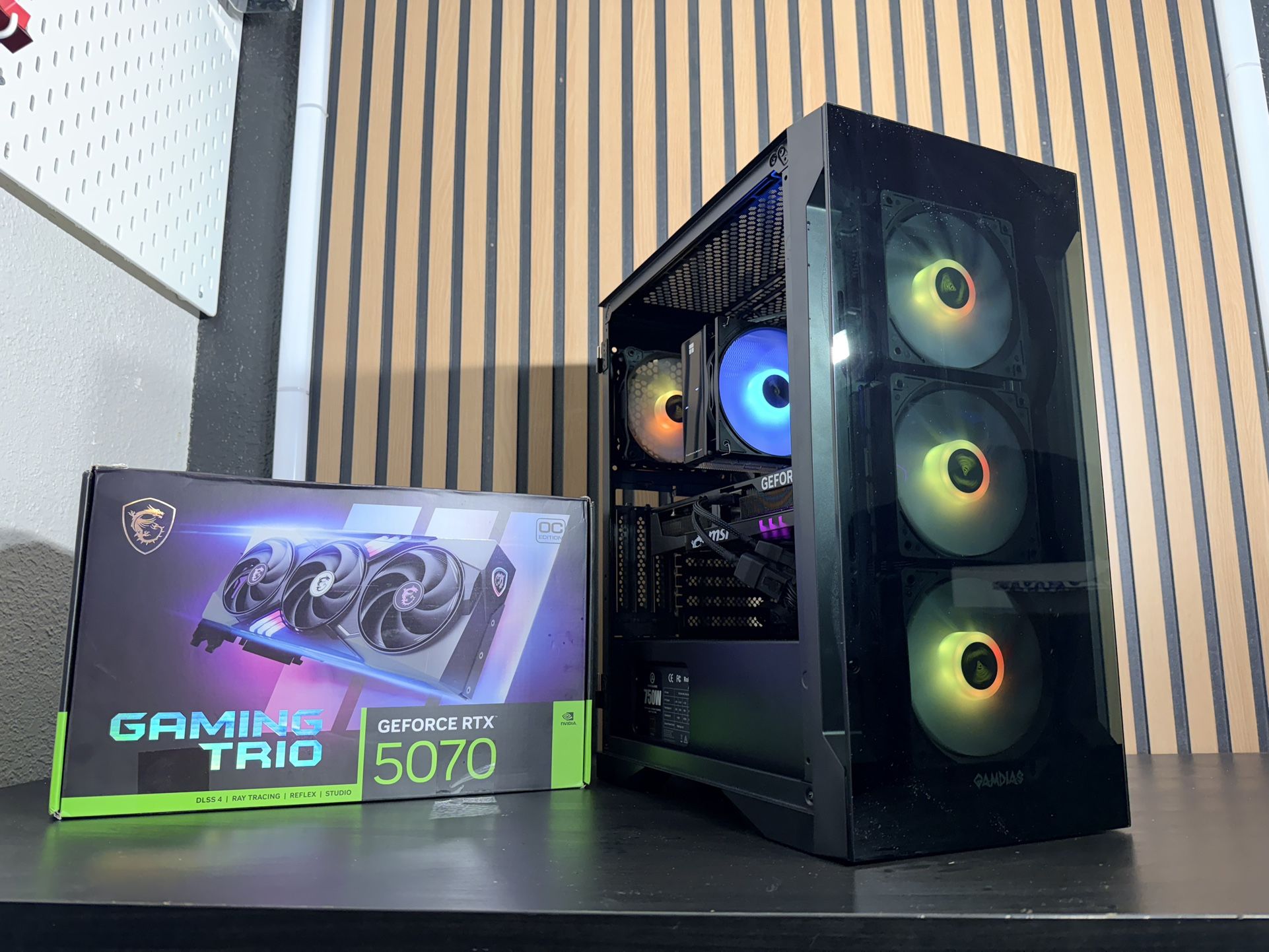 Gaming Pc: RTX 5070, Ryzen 5 8400f, 32gb Ddr5