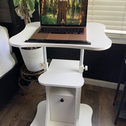 Mobile Laptop Podium, Portable Height Adjustable Podium Stand, Standing Desk with Storage TiltingTop