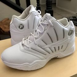 FILA VOILA SNEAKER ATHLETIC TRAINERS BASKETBALL SHOES WHITE/SILVER SIZE 9 LIKE NEW