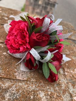 Prom Corsage / Fresh Florals 