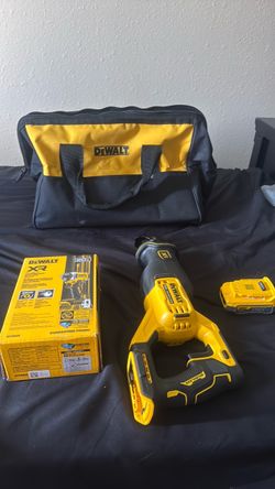 Zozo dewalt ,taladro de impacto Nuevo , y bacteria power stack