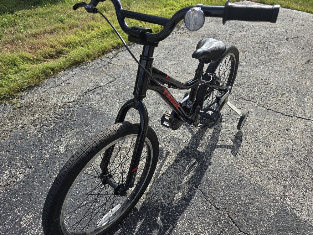 Young Adult Trek Bicycle