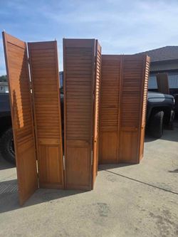Free panels