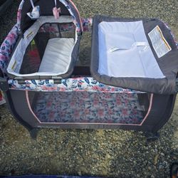 Baby Trend Lil Snooze Deluxe II Nursery