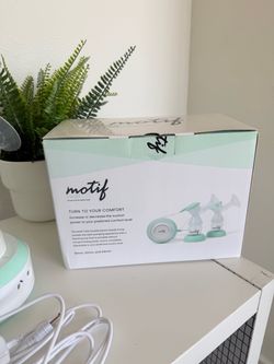 Motif breast pump