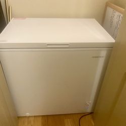 Deep Freezer 5 Cubic Ft