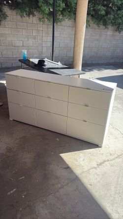 dresser