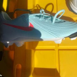 Nike Cleats Phantom Gx2