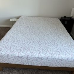 Queen Bed Set - Zinus Green Tea memory foam mattress and wood bed frame