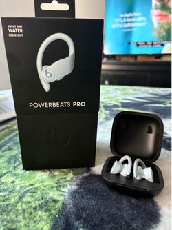 Powerbeats pro *NEW*