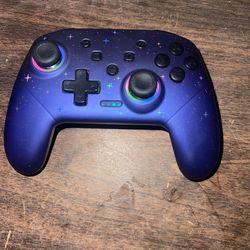 Three Nintendo Switch controllers for sale
