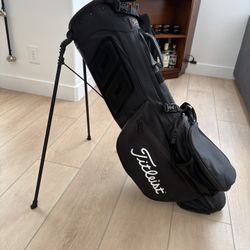 Black Titleist Golf Bag