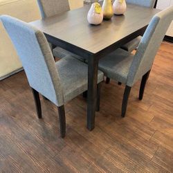 5pc Dining Room Table Set 