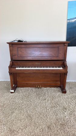 Richmond, Piano