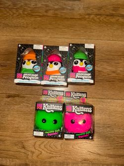 Needoh polar glow penguin and knittens
