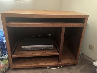 Computer table