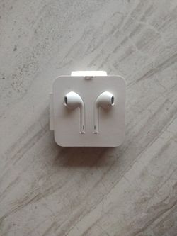 Apple Earbuds (PRICE FIRM READ DESCRIPTION)