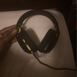 Bluetooth Headphones ( READ DESC)