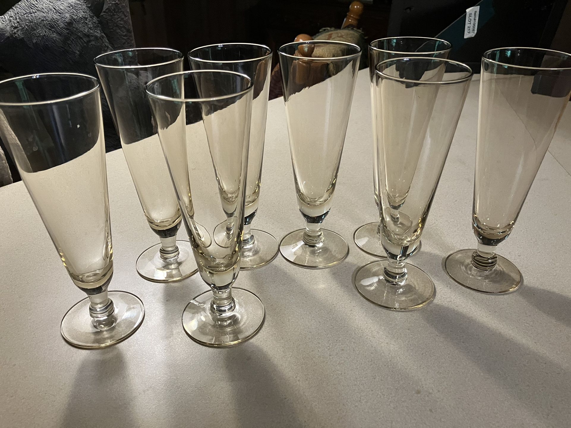 Like New Perfect 8 Pieces Pale Yellow Vintage Wine Goblets