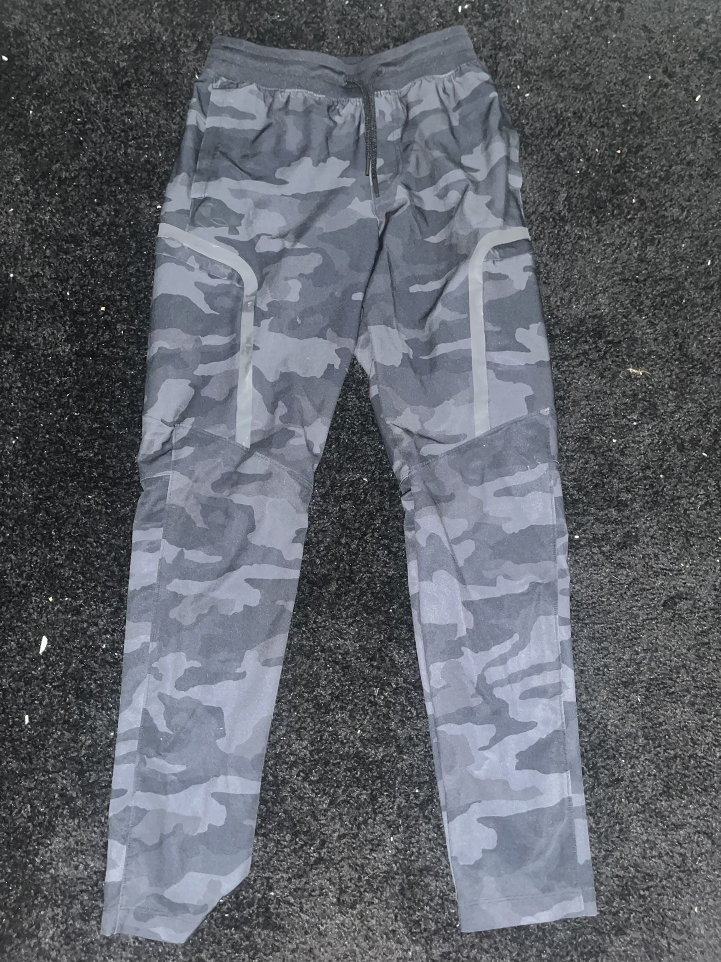 UA unstoppable camo pants