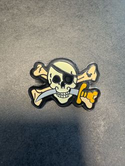 Disney Pin Pirates of the Caribbean Skull Crossbones