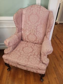 🌸 Gorgeous Vintage Pink Brocade Wingback Armchair – Must See!