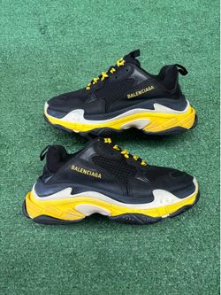 BALENCIAGA TRIPLE S BLACK YELLOW SIZE 8M