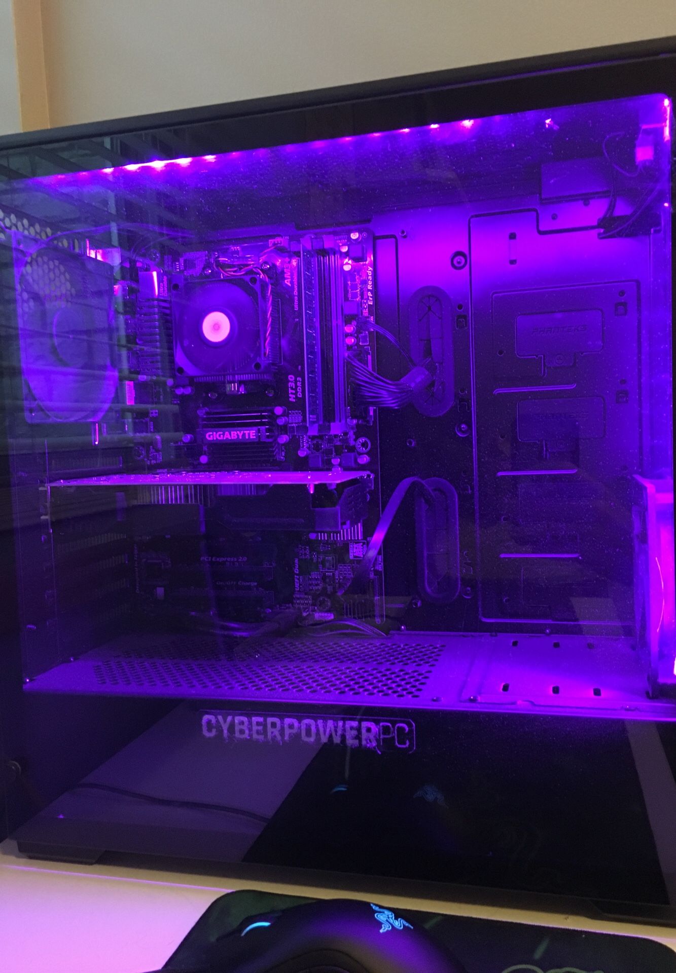 Cyber power Custom built Gaming pc