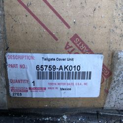 65759-AK010 2024-2025 Toyota Tacoma Tailgate Access Cover