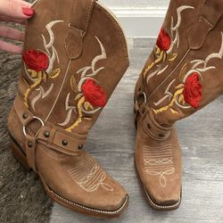  Cowgirl Boots 