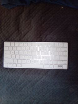 Apple Keyboard