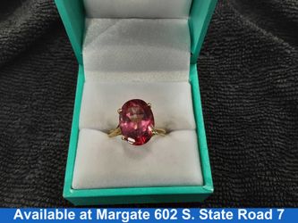 Women's Ring - Yellow Gold 14k (.585) 3.4 grams Size 8