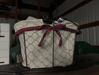 Cute wire basket