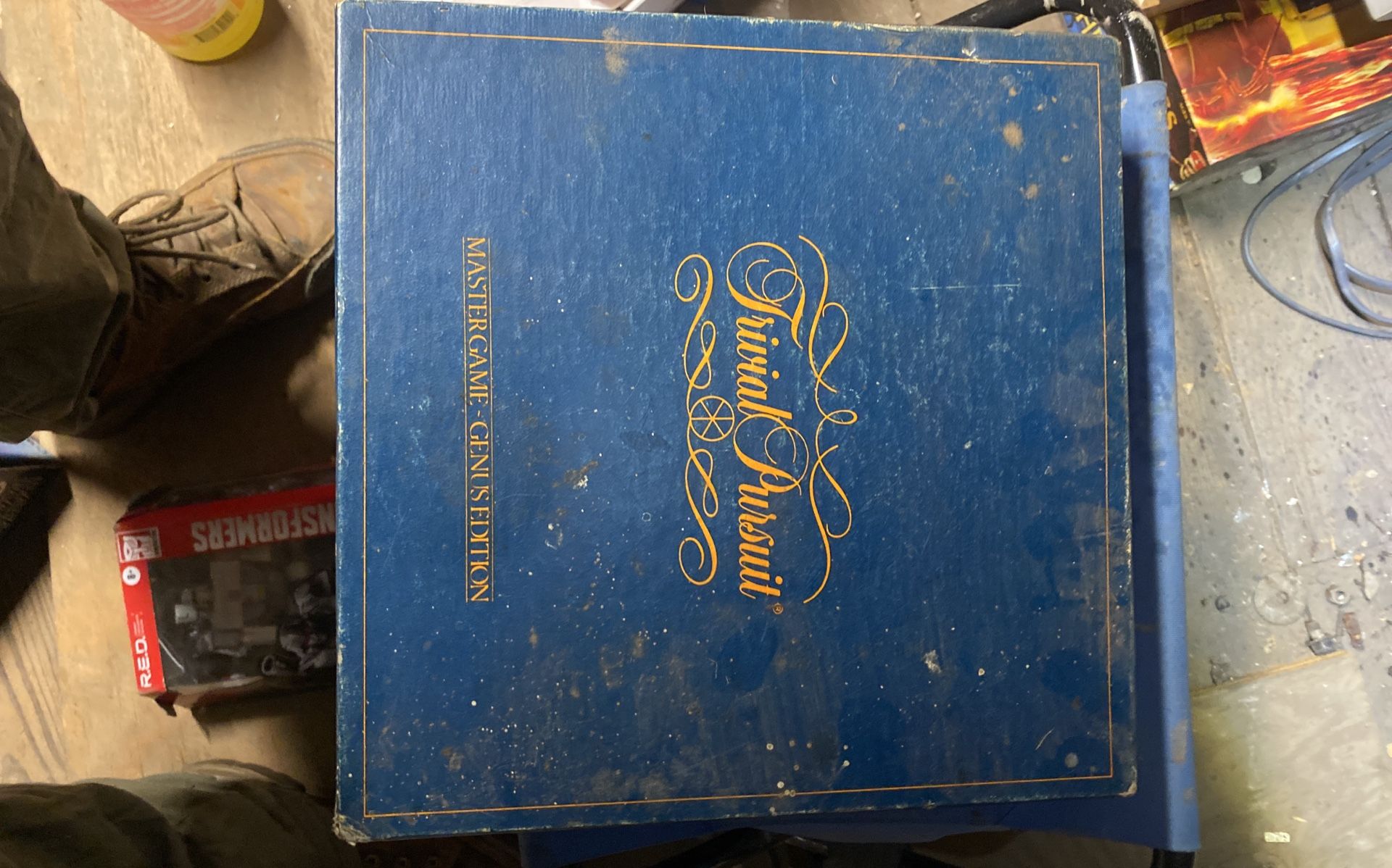 Trivial pursuit, 1981 genius edition