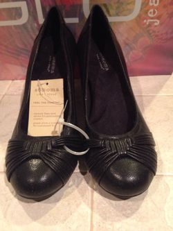 Women's Sonoma Heels - Size 7 1/2 (NEW)