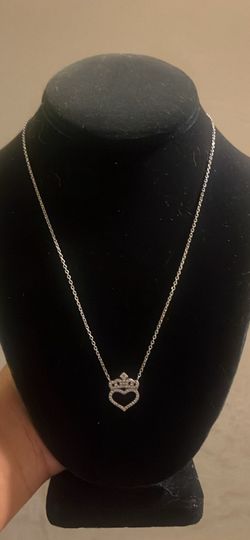 ✨ Beautiful Solid Sterling Silver 925 Queen Heart Necklace ✨